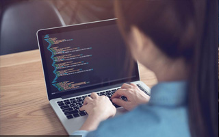 辽源 api php源码,下载的php源码怎么运行呢？